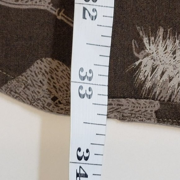 Outfitters Roundtree & Yorke Shirt, Men XL, Brown Fly-Fishing Print, EUC - Picture 11 of 11